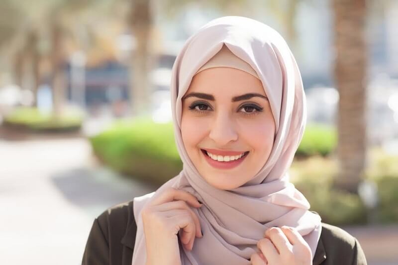 Gunakan Pewangi Hijab dan Pakaian bak Parfum Kerajaan Agar Percaya Diri Sepanjang Hari