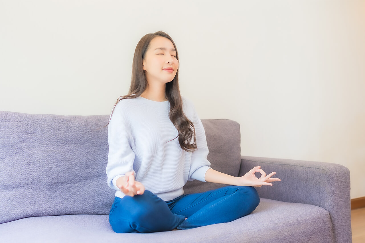 Ini Manfaat dan Cara Meditasi Mindfulness yang Bisa Membuat Kamu Fokus Kerja 2