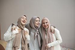 beautiful-women-wearing-hijab